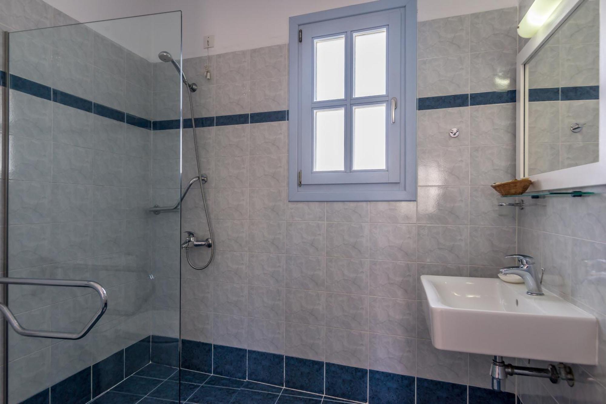 Aeolis Hotel Adamantas  Ngoại thất bức ảnh