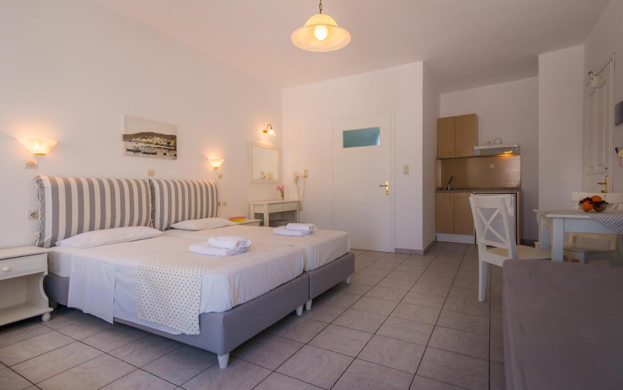Aeolis Hotel Adamantas  Ngoại thất bức ảnh