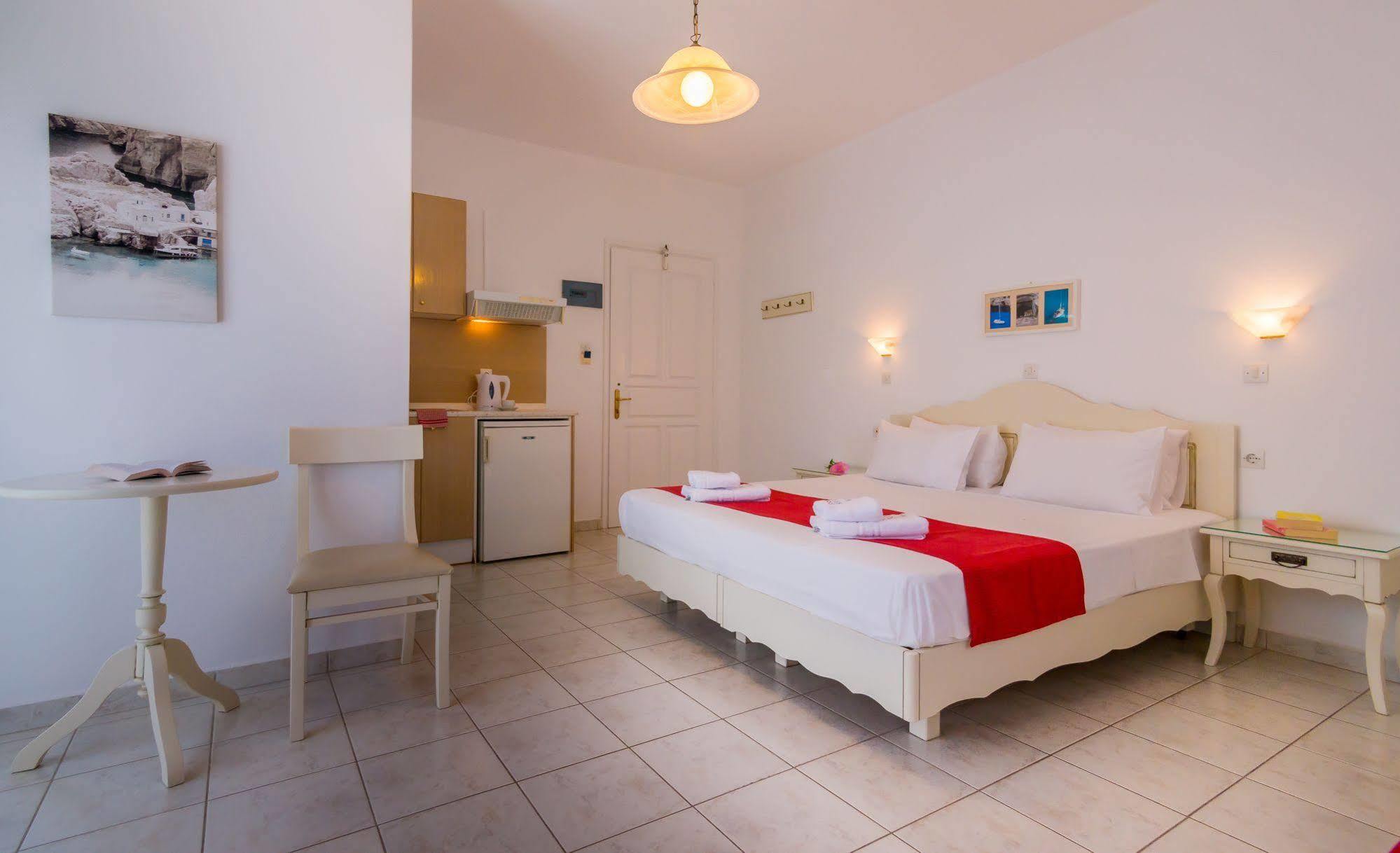 Aeolis Hotel Adamantas  Ngoại thất bức ảnh